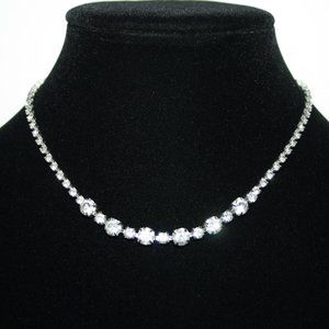 Beautiful vintage silver and rhinestone necklace